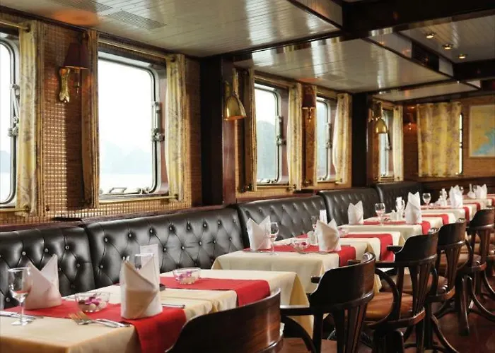 Emeraude Classic Cruises Khách sạn Hạ Long