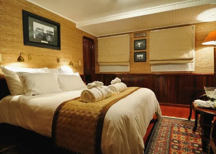 Khách sạn Emeraude Classic Cruises 4*